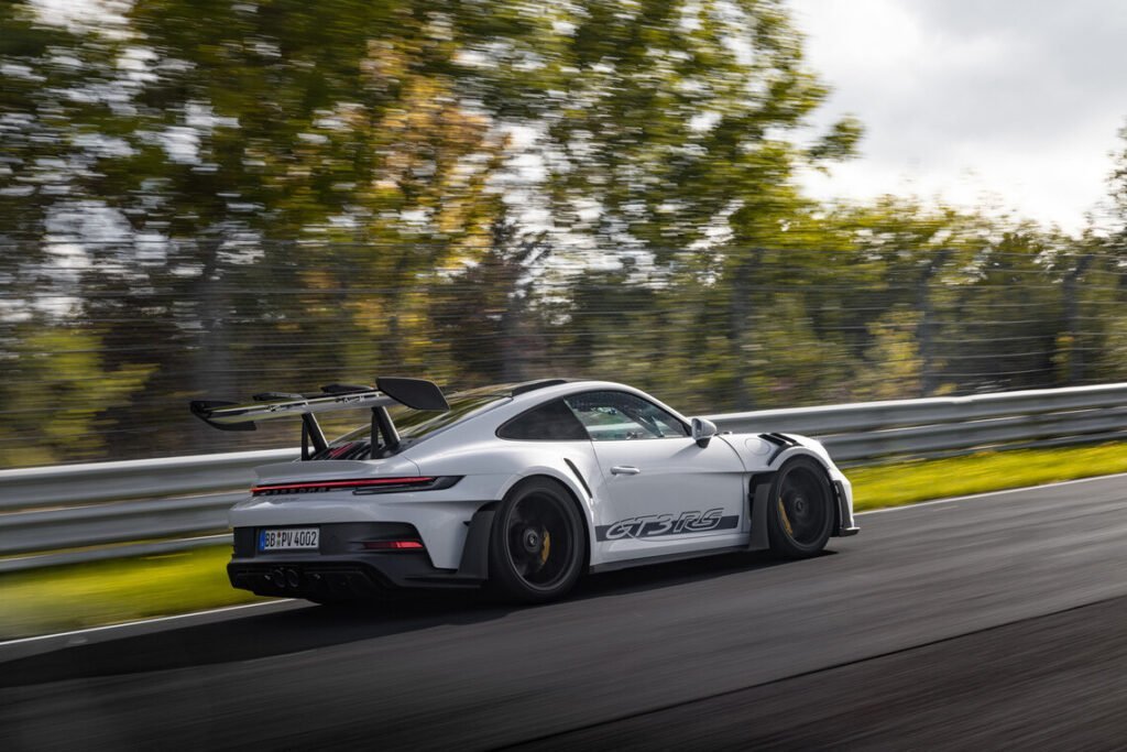 Vista de Porsche con neumáticos michelin pilot sport cup 2