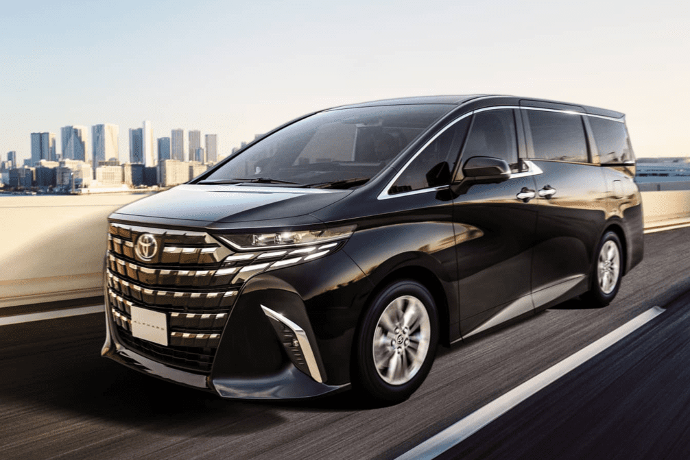 Vista del nuevo Toyota Alphard - Toyo Proxes Comfort