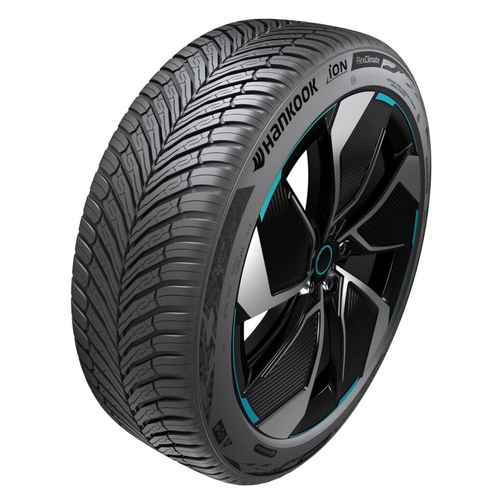 Vista cercana del nuevo neumatico Hankook iON FlexClimate para coches electricos