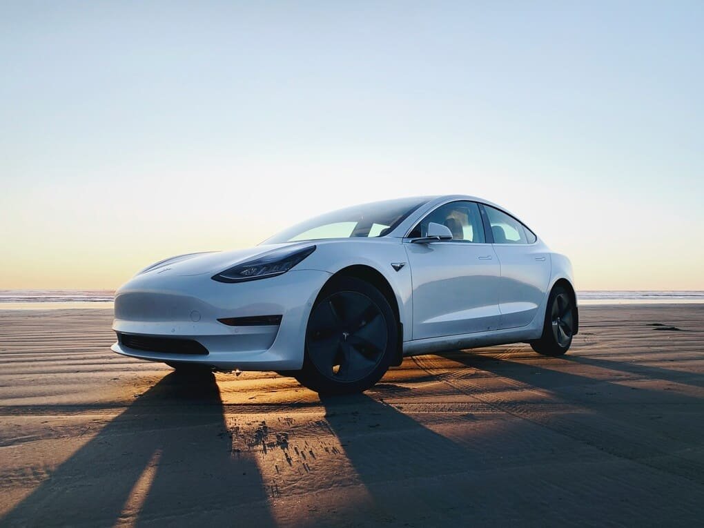 Tesla Model 3 - Neumaticos homologados originales